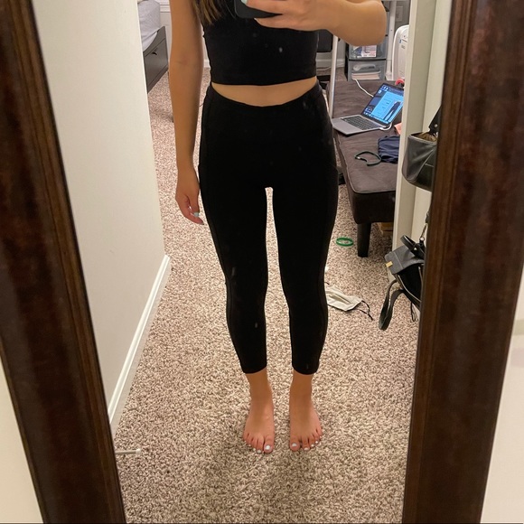 Lululemon crop leggings size 2 black - Picture 2 of 8